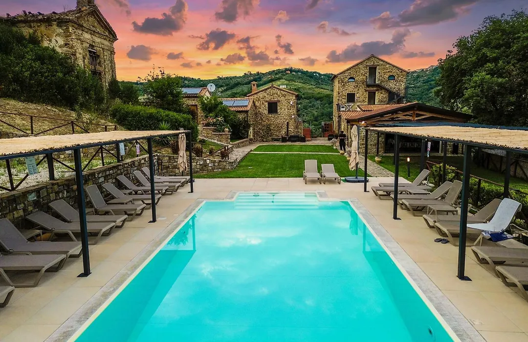 Le Querce Farmhouse-1