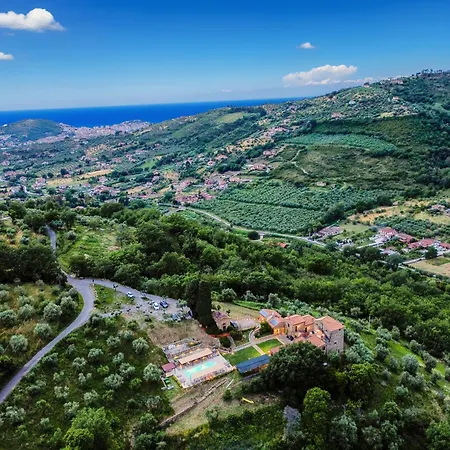 Le Querce Farmhouse-2